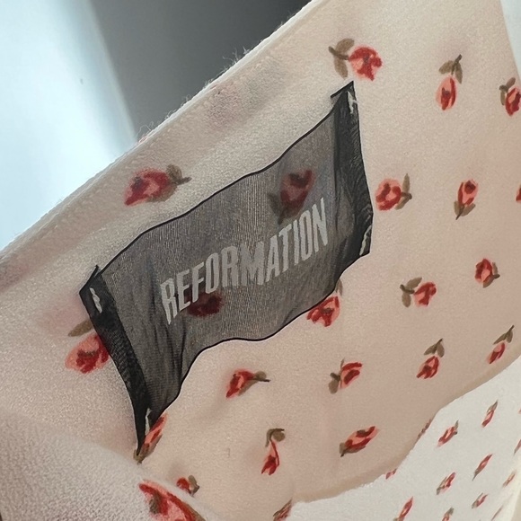 Reformation Floral Spaghetti Strap Cami size Small - Picture 5 of 7